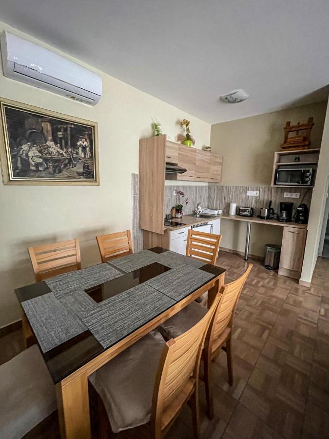 Elizabeth Apartman โทไก ภายนอก รูปภาพ