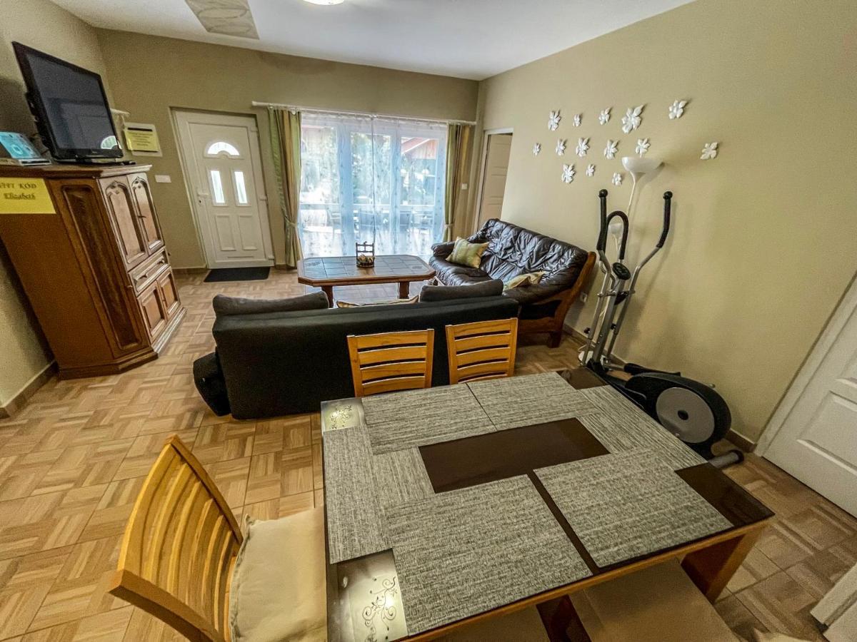 Elizabeth Apartman โทไก ภายนอก รูปภาพ