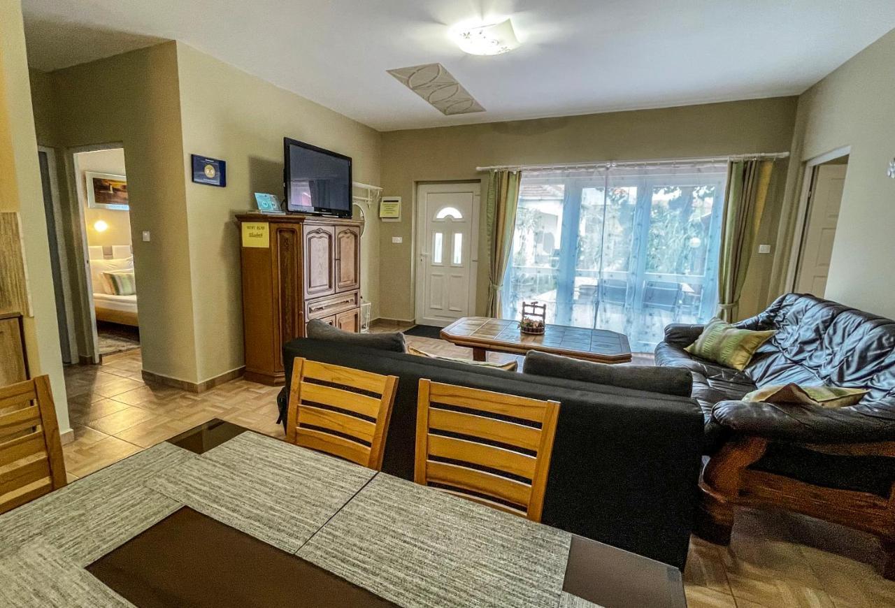 Elizabeth Apartman โทไก ภายนอก รูปภาพ
